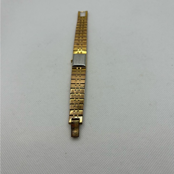 Vintage Austin Small Heart Face Gold Color Bracelet Watch. - Picture 8 of 16
